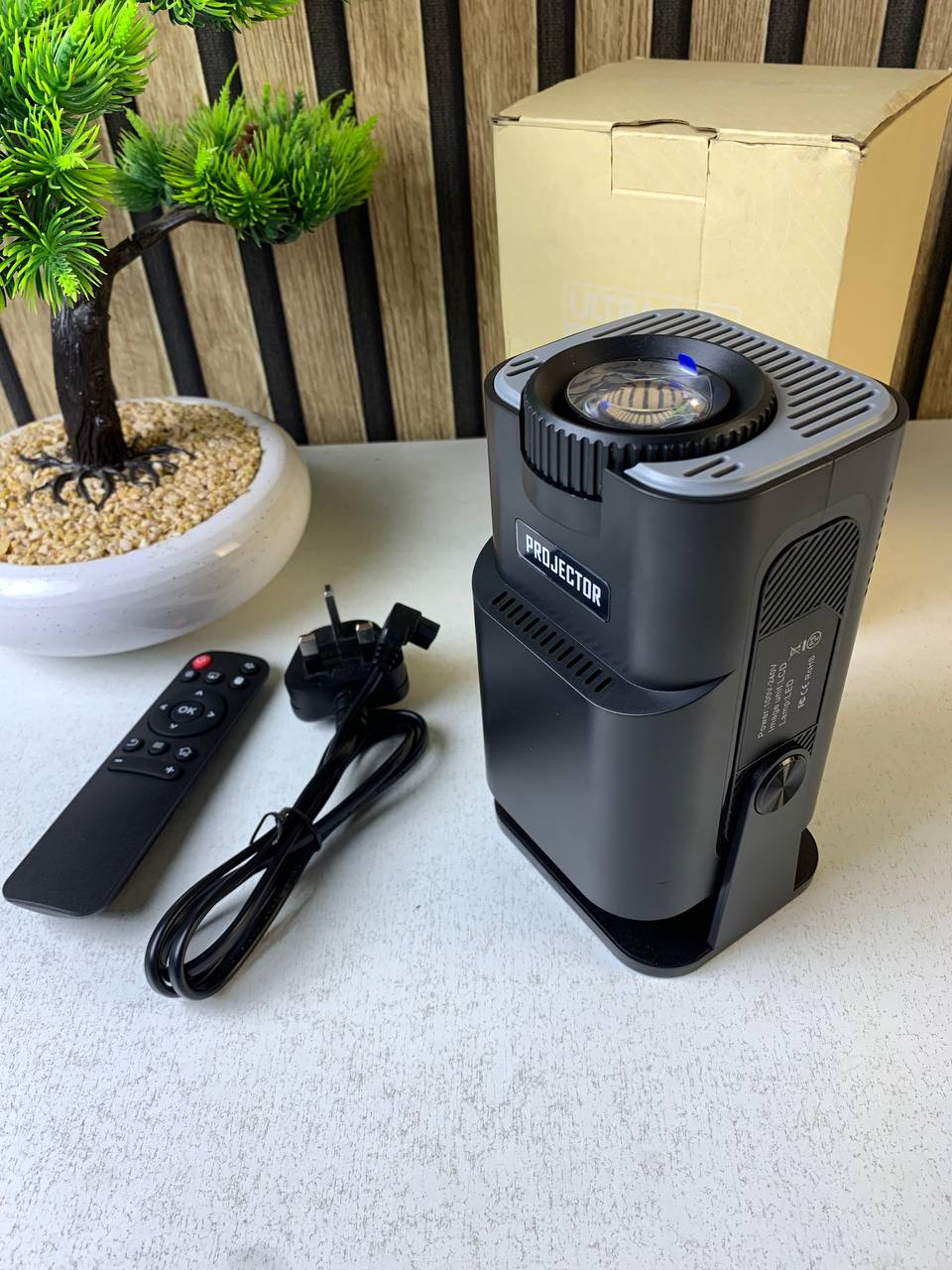 Projecteur Portable HY320 Full HD – Android 11, WiFi 6 et Bluetooth 5.0