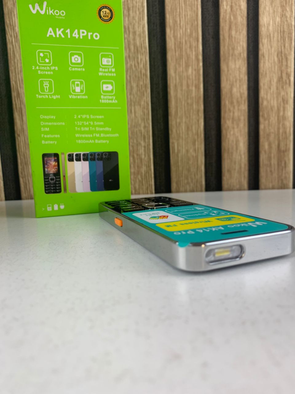 Téléphone Portable Wikoo AK14 Pro – Triple SIM avec Lampe Torche